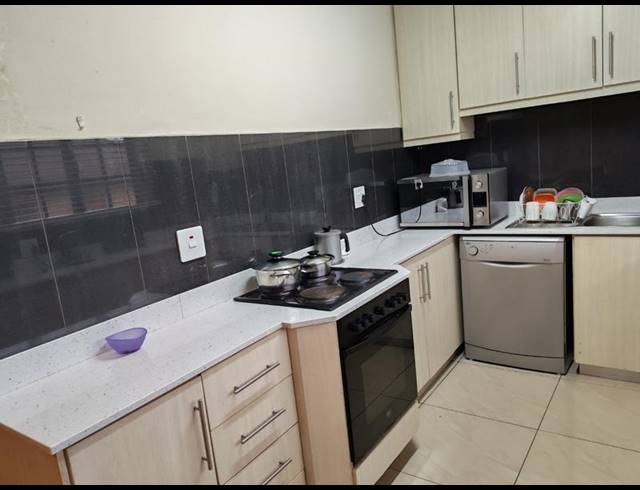 2 BEDROOM HOUSE FOR SALE IN HAYFIELDS